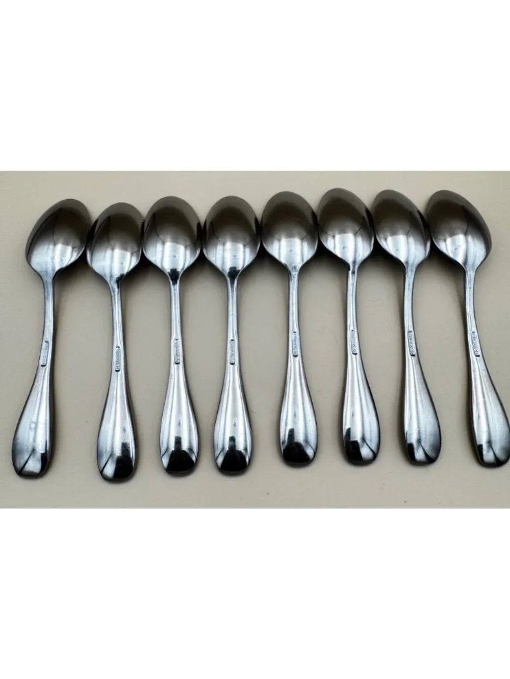 8 Oneida VOSS Oval Soup Spoons Table Spoon Stainless Flatware